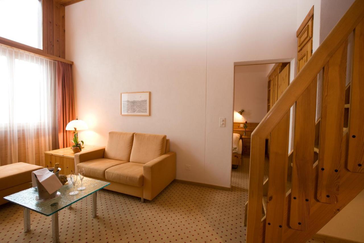 Hotel Laaxerhof Exterior photo